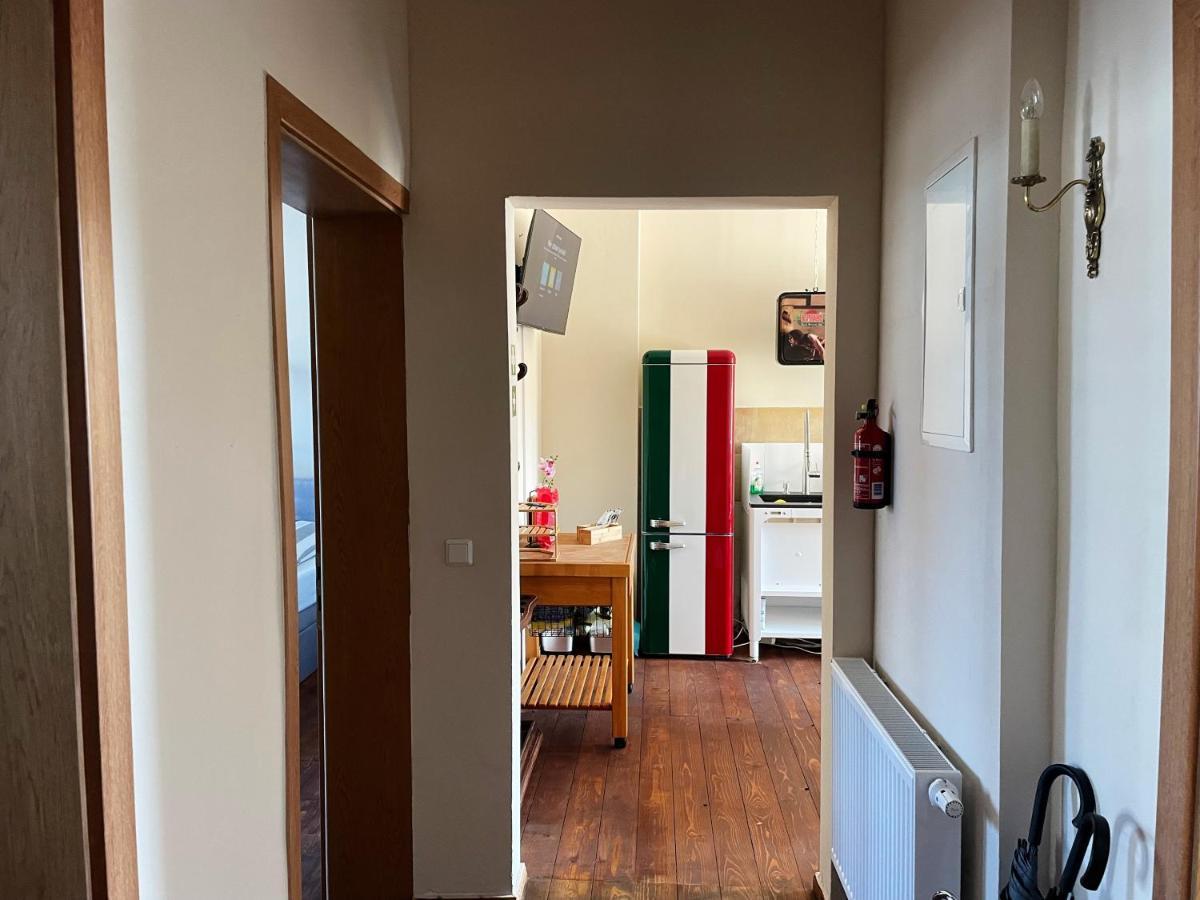 Dz Appartements - Ferienwohnung Mit Klimaanlage, Whirlpool Und Freiem Wlan - Ruhige, Zentrale Lage In Віттенберґе Екстер'єр фото