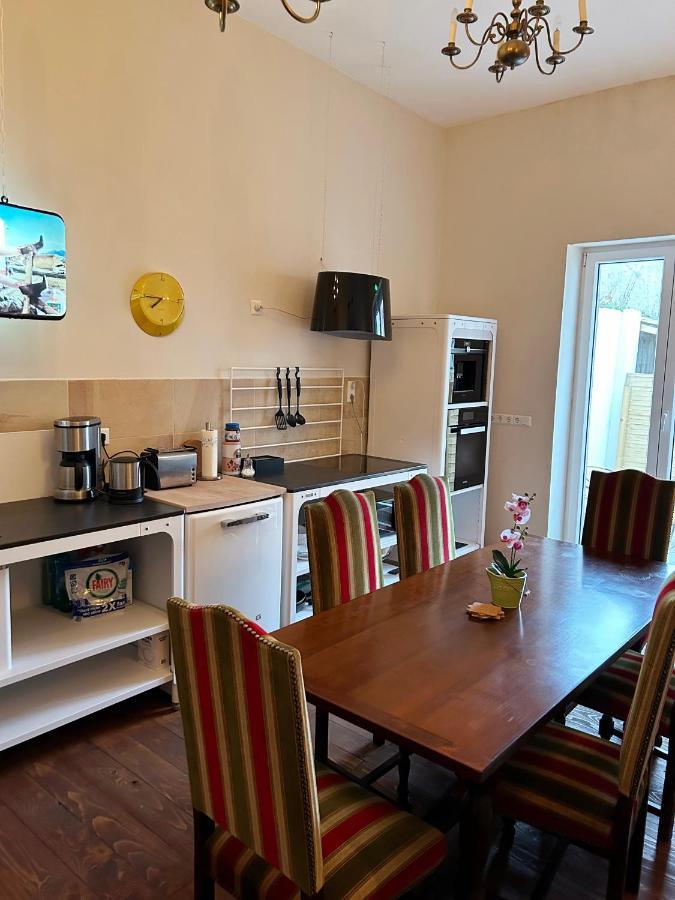 Dz Appartements - Ferienwohnung Mit Klimaanlage, Whirlpool Und Freiem Wlan - Ruhige, Zentrale Lage In Віттенберґе Екстер'єр фото